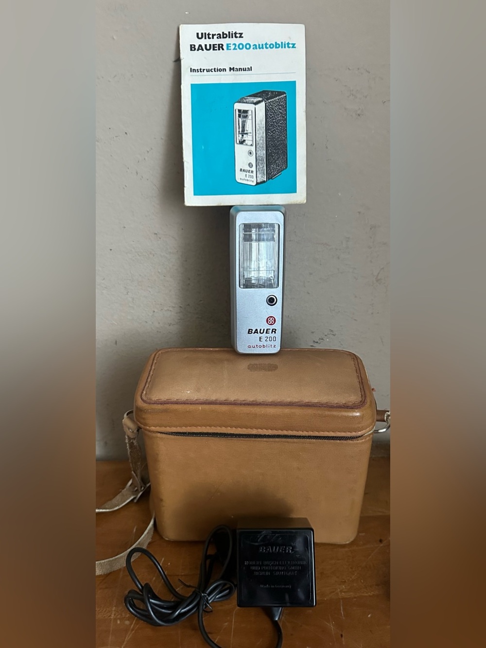 BAUER Robert Bosch E200 Ultrablitz Autoblitz Electronic Camera Flash Germany